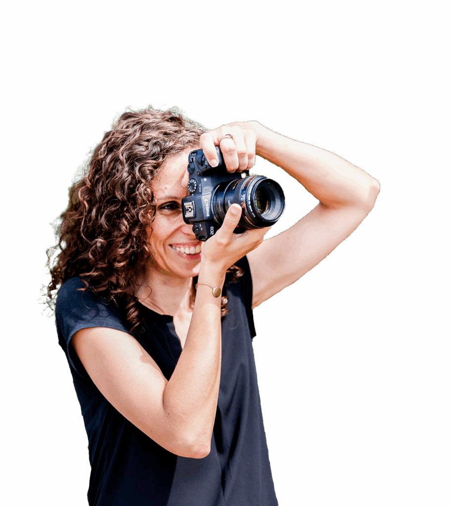 / photographe portrait Lyon / photographe entreprise Lyon / photographe entrepreneuse Lyon / portrait dirigeante / portrait CEO / portrait femme inspirante / photo branding Lyon / photographe professionnelle Lyon / photographe Décines / Maryline DE CAMPOS photographe / Made Yn Douceur photographe / portrait femme entrepreneuse / branding photo holistique / photo identité visuelle / photo intuitive professionnelle / portrait slowpreneuse / portrait femme puissante / portrait de femme visible / photo professionnelle alignée / photographe pour femmes ambitieuses / portrait authentique et naturel / photographe sororité / portrait énergie féminine / photographe femmes visibles / photographe mariage Lyon / photographe mariage Rhône / photographe mariage Portugal / wedding photographer France / wedding photographer Portugal / photographe mariage international / photographe famille Lyon / photographe grossesse Lyon / photographe naissance Lyon / photographe bébé Lyon / photographe maternité Lyon / photographe couple Lyon / photographe allaitement Lyon / photos bain redécouverte / photographe Mois d’Or / photographe post-partum / photographe bébé et parents / photographe père et bébé / photographe mère et enfant / séance photo famille naturelle / photos de famille pleine de douceur / photographe grossesse artistique / photographe naissance à domicile / photo maternité pleine nature / idée cadeau naissance /